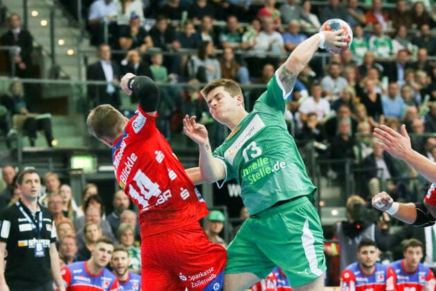 DHfK - Balingen Handball Leipzig, 10.10.2019, Arena Leipzig, Handball, 1. Bundesliga, 9. Spieltag , SC DHfK - HBW Balingen-Weilstetten 27:26 (10:14) , Im Bild v.l.: Oddur Gretarsson (14, Balingen) und Viggo Kristjansson Kristjansson (73, Leipzig) ,