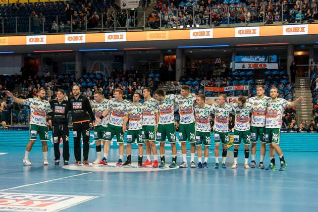10.10.2019 Handball, 1. Bundesliga: HC Erlagen - FRISCH AUF! Goeppingen, 3. Spieltag, Saison 2019 20 - Handball, 1 Bundesliga HC Erlagen - HHC Erlagen - FRISCH AUF! Goeppingen, 3 Matchday on 10 10 2019, Season 2019 20 Einlauf Goeppingen Copyright: HMBxMedia BorisxSchumacher