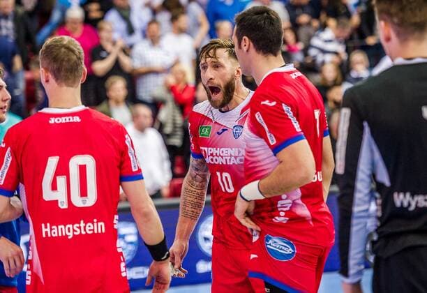 van Olphen, Fabian (TBV Lemgo 10) beim Spiel in der Handball Bundesliga, TVB 1898 Stuttgart - TBV Lemgo-Lippe. Stuttgart. 10.10.19 Handball 9. Spieltag , Stuttgart Baden Wuerttemberg Deutschland