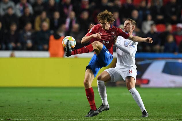Alex Kral of Czech Republic, left, and Jordan Henderson of England in action during the Euro 2020 group A qualifying soccer match between Czech Republic and England at the Sinobo stadium in Prague, Czech Republic, October 11, 2019. (CTKxPhoto MichalxKamaryt) CTKPhotoP201910111150201  KMT_5620