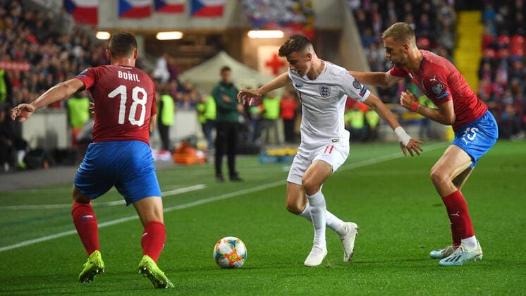 (L-R) Jan Boril of Czech Republic, Mason Mount of England and Tomas Soucek of Czech Republic in action during the Euro 2020 group A qualifying soccer match between Czech Republic and England at the Sinobo stadium in Prague, Czech Republic, October 11, 2019. (CTKxPhoto MichalxKamaryt) CTKPhotoP201910111138601  DSC_0132