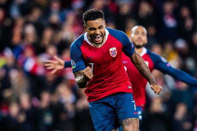 Bilder des Jahres 2019, Sport 10 Oktober Sport Themen der Woche KW41 Sport Bilder des Tages 191012 Joshua King of Norway celebrates after 1-1 during the UEFA EURO, EM, Europameisterschaft,Fussball Qualifier, EM, Europameisterschaft football match between Norway and Spain on October 12, 2019 in Oslo. Photo: Vegard Wivestad Grott BILDBYRAN kod VG 170422 bbeng fotboll football fotball soccer uefa euro qualifier em-kvalifisering em-kvalik em-kval landskamp norge norway spania spanien spain jubel *** 191012 Joshua King of Norway celebrates after 1 1 during the UEFA Euro Qualifier football match between Norway and Spain on October 12, 2019 in Oslo Photo Vegard Wivestad Grott BILDBYRAN code VG 170422 bbeng football football soccer soccer uefa euro qualifier and qualifying with qualifying and qualifying international norway norway spain spain rejoice,  Copyright: VEGARDxWIVESTADxGRoTT BB191012VG061