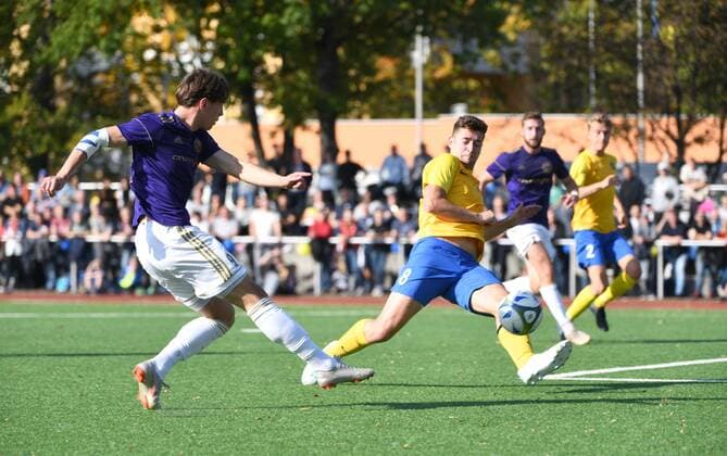 Fussball, Herren, Saison 2019 2020, Berliner AOK-Landespokal (3. Runde), SFC Stern 1900 - Tennis Borussia, v. l. Marko Perkovic (TeBe, Tennis Borussia), Luis Driemel, 13.10. 2019, Copyright: xMatthiasxKochx