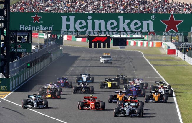Suzuka, Japan, 13.09.2019, Formel 1, Formula 1, Japanese Grand Prix, Rennstart:, Sebastian Vettel (GER 5), Scuderia Ferrari Mission Winnow, Charles Leclerc (MCO 16), Valtteri Bottas (FIN 77), Mercedes-AMG Petronas Motorsport, Lewis Hamilton (GB 44), Max Verstappen (NEL 33), Aston Martin Red Bull Racing, Daniel Ricciardo (AUS 3), Renault F1 Team, Lando Norris (GBR 4), McLaren F1 Team, Carlos Sainz Jr. (SPA 55) ( Suzuka Suzuka International Racing Course Japan eu-images-09-506-041795