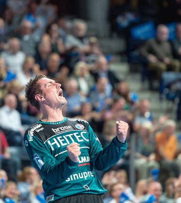 13.10.2019 - Handball - 1. Bundesliga DKB HBL - Saison 2019 2020 - 09.Spieltag: HC Erlangen Metropolregion Nürnberg HCE - Rhein-Neckar Löwen - OGo - Carsten Lichtlein (1, HC Erlangen HCE ) Jubel Freude