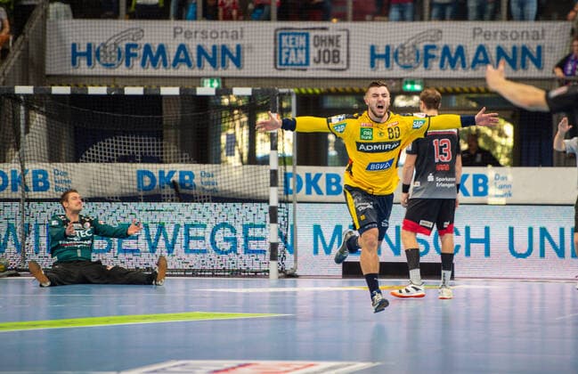 13.10.2019 - Handball - 1. Bundesliga DKB HBL - Saison 2019 2020 - 09.Spieltag: HC Erlangen Metropolregion Nürnberg HCE - Rhein-Neckar Löwen - OGo - Jannik Kohlbacher (80, Rhein Neckar Löwen ) Jubel Freude