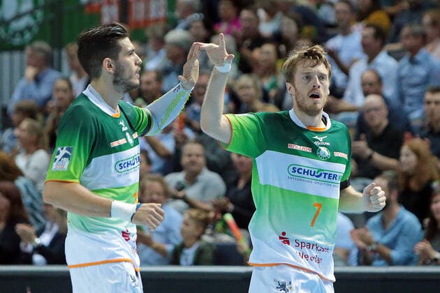 13.10.2019, xovx, Handball HBL, HSG Wetzlar - MT Melsungen emspor, v.l. Jubel bei Stefan Cavor (HSG Wetzlar) und Kristian Bjoernsen (HSG Wetzlar), Freisteller. (DFL DFB REGULATIONS PROHIBIT ANY USE OF PHOTOGRAPHS as IMAGE SEQUENCES and or QUASI-VIDEO) Wetzlar