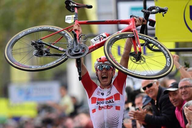 Bilder des Jahres 2019, Sport 10 Oktober Sport Themen der Woche KW41 Sport Bilder des Tages TOURS, FRANCE - OCTOBER 13 : WALLAYS Jelle (BEL) of LOTTO SOUDAL celebrates the win during the 113th UCI Europe Tour Paris - Tours cycling race with start in Chartres and finish at the Avenue de Grammont in Tours (217km) on October 13, 2019 in Tours, France, 13 10 2019 ( Motordriver Kenny Verfaillie - Photo by Nico Vereecken Photo News CYCLISME : Paris - Tours - UCI Europe Tour 2019 - 13 10 2019 PHOTONEWS PANORAMIC 