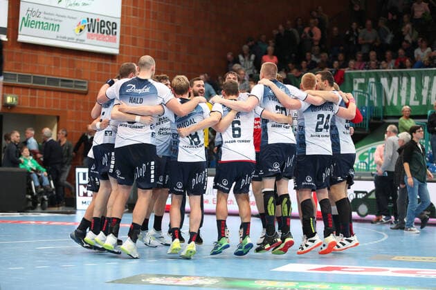 Siegesjubel bei SG Flensburg-Handewitt GER, Handball, 1. Bundesliga, TSV GWD Minden gegen SG Flensburg-Handewitt, 13.10.2019 Minden Copyright: xEIBNER JanxStrohdiekx EP_JSK