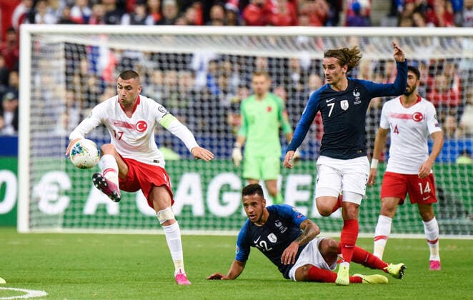 Burak Yilmaz ( 17 - Turquie ) - Corentin Tolisso ( 12 - France ) - Antoine Griezmann ( 7 - France ) FOOTBALL : France vs Turquie - Saint Denis - 14 10 2019 FedericoPestellini Panoramic 