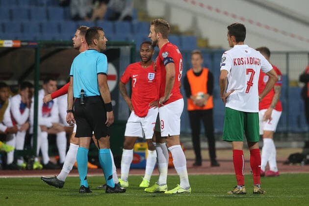 Bulgaria v England UEFA EURO, EM, Europameisterschaft,Fussball 2020 Qualifiers Harry Kane of England has words with Referee Ivan Bebek about the racist chants coming from the home fans during the UEFA Euro 2020 Qualifiers match at Vasil Levski National Stadium, Sofia Content Not Available For UK Newspapers Copyright: xPaulxChestertonx FIL-13742-0060
