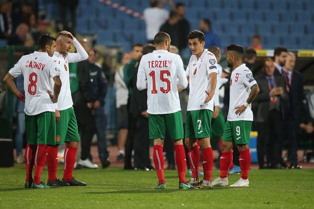 Bulgaria v England UEFA EURO, EM, Europameisterschaft,Fussball 2020 Qualifiers Both sides appear upset about the racist chants coming from the home fans during the UEFA Euro 2020 Qualifiers match at Vasil Levski National Stadium, Sofia Content Not Available For UK Newspapers Copyright: xPaulxChestertonx FIL-13742-0068