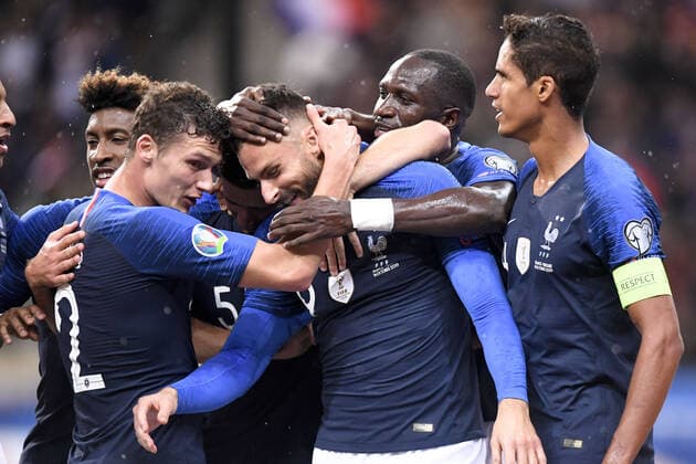 Sport Bilder des Tages 11 KINGSLEY COMAN (FRA) - 02 BENJAMIN PAVARD (FRA) -09 OLIVIER GIROUD (FRA) -17 MOUSSA SISSOKO (FRA) - 04 RAPHAEL VARANE (FRA) - JOIE FOOTBALL : France vs Turquie - Qualifications Euro 2020 - 14 10 2019 AnthonyBIBARD FEP Panoramic 