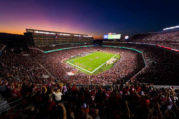 SANTA CLARA, CA - OCTOBER 07: General view of the interior of LeviÕs Stadium from an elevated level at sunset during the NFL, American Football Herren, USA regular season football game between the Cleveland Browns and the San Francisco 49ers on Monday, Oct. 7, 2019 at Levi s Stadium in Santa Clara, Calif. (Photo by Ric Tapia Icon Sportswire) NFL: OCT 07 Browns at 49ers Icon269191007208
