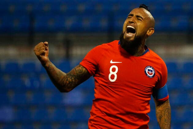 Bilder des Jahres 2019, Sport 10 Oktober Sport Themen der Woche KW42 Sport Bilder des Tages ******COBERTURA ESPECIAL, DISPONIBLE SOLO PARA CLIENTES ESPECIALMENTE ABONADOS******* Futbol, Chile vs Guinea El jugador de la seleccion chilena Arturo Vidal celebra su gol contra Guinea durante el partido amistoso disputado en el estadio Jose Rico Perez de Alicante, Espana. 15 10 2019 Andres Pina Photosport Football, Chile vs Guinea Chile s player Arturo Vidal celebrates after scoring against Guinea during the friendly match held at the Jose Rico Perez stadium in Alicante, Spain. 15 10 2019 Andres Pina Photosport Chile vs Guinea, partido amistoso 2019 