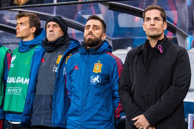 191015 Robert Moreno, head coach of Spain, ahead of the UEFA EURO, EM, Europameisterschaft,Fussball Qualifier, EM, Europameisterschaft football match between Sweden and Spain on October 15, 2019 in Stockholm. Photo: Carl Sandin BILDBYRAN kod CS 57999_450 BBENG fotboll football fotball soccer UEFA Euro Qualifier EM-kval emkvalifisering em-kvalik landskamp Sverige Sverige A Sweden Spanien Spain rosa bandet Copyright: CARLxSANDIN BB191015CS012