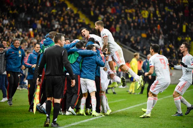 Sport Bilder des Tages Spanish players celebrate after the Euro 2020 Group F qualification soccer match between Sweden and Spain at Friends Arena in Solna, Stockholm, Sweden, on Oct. 15, 2019. STOCKHOLM SWEDEN SOCCER x10070x