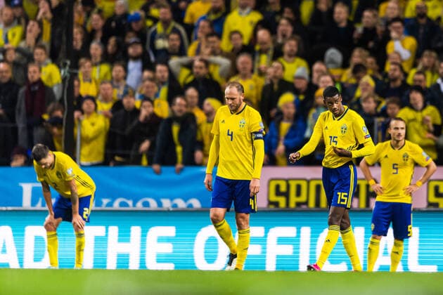 191015 Andreas Granqvist and Alexander Isak look dejected after Rodrigo of Spain scored 1-1 during the UEFA EURO, EM, Europameisterschaft,Fussball Qualifier, EM, Europameisterschaft football match between Sweden and Spain on October 15, 2019 in Stockholm. Photo: Joel Marklund BILDBYRAN kod JM 88054 BBENG fotboll football fotball soccer UEFA Euro Qualifier EM-kval emkvalifisering em-kvalik landskamp Sverige Sverige A Sweden Spanien Spain depp Copyright: JOELxMARKLUND BB191015JM060