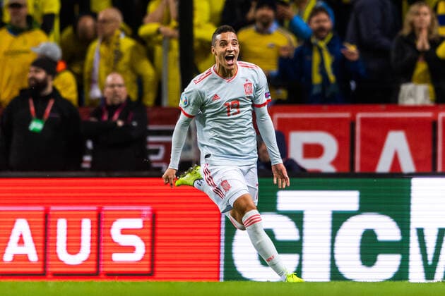 191015 Rodrigo of Spain celebrates after scoring 1-1 during the UEFA EURO, EM, Europameisterschaft,Fussball Qualifier, EM, Europameisterschaft football match between Sweden and Spain on October 15, 2019 in Stockholm. Photo: Joel Marklund BILDBYRAN kod JM 88054 BBENG fotboll football fotball soccer UEFA Euro Qualifier EM-kval emkvalifisering em-kvalik landskamp Sverige Sverige A Sweden Spanien Spain jubel Copyright: JOELxMARKLUND BB191015JM061