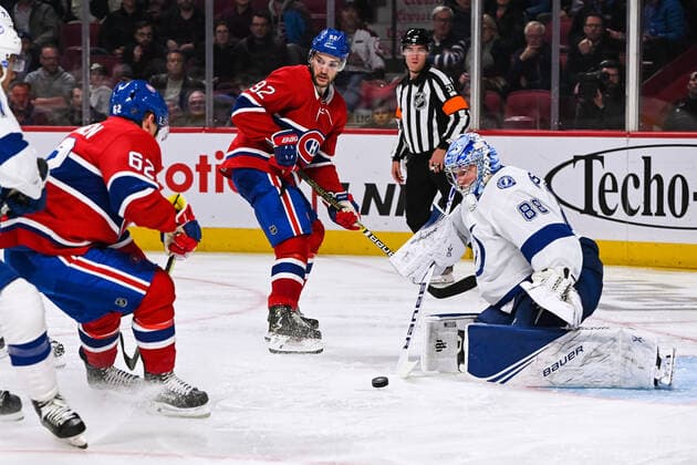 October 15, 2019: Tampa Bay Lightning goalie Andrei Vasilevskiy (88) stops a shot from Montreal Canadiens left wing Artturi Lehkonen (62) during the Tampa Bay Lightning at Montreal Canadiens game at Bell Centre in Montreal, Quebec. CSM NHL, Eishockey Herren, USA 2019: Lightning vs Canadiens OCT 15 - ZUMAc04_ 20191015_zaf_c04_029 Copyright: xDavidxKirouacx