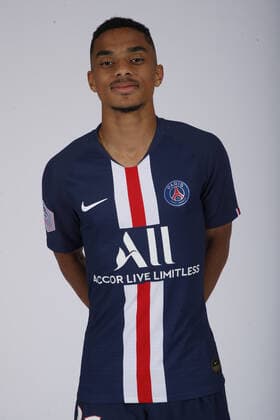 COLIN DAGBA FOOTBALL : Presentation - Paris st germain - Photo Officielle -14 10 2019 PANORAMIC PSG 