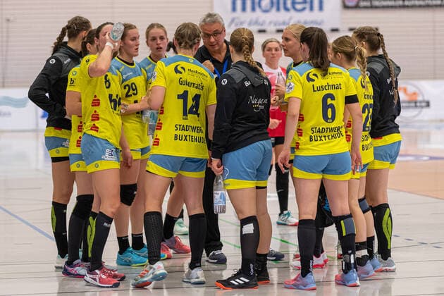 Teamkreis, Mannschaftskreis, Ansprache, Motivation Buxtehuder SV; Traineransprache während einer Auszeit, 16.10.2019, Erfurt (Deutschland), Handball, 1. Bundesliga Frauen, Thüringer HC - Buxtehuder SV