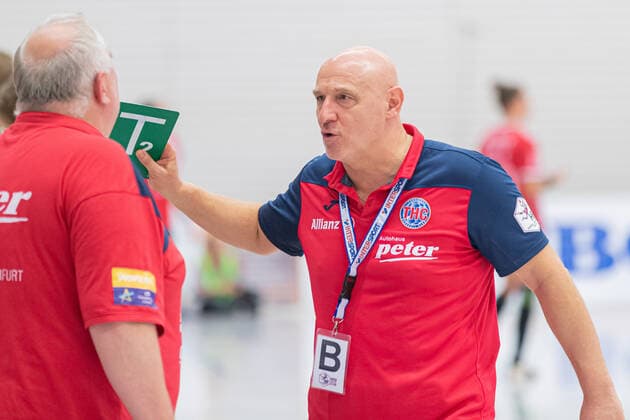 Herbert Müller (Thüringer HC, Trainer, head coach); gestikulierend, 16.10.2019, Erfurt (Deutschland), Handball, 1. Bundesliga Frauen, Thüringer HC - Buxtehuder SV
