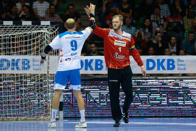 17.10.2019, xtgx, Handball Liqui Moly HBL, SC Magdeburg - TVB Stuttgart emspor, v.l. Manuel Spaeth (Stuttgart, 9) und Johannes Bitter (Stuttgart, 1) Jubelt über gehaltenen Ball, abgewehrt, gehalten, Torhüter GETEC Arena