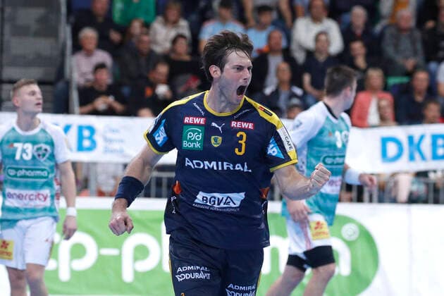 17.10.2019, TUI Arena, Hannover, Ligaspiel, 1. Bundesliga, TSV Hannover-Burgdorf vs Rhein-Neckar Loewen, im Bild Uwe Gensheimer (3, Loewen) jubelt TSV Hannover-Burgdorf vs Rhein-Neckar Loewen