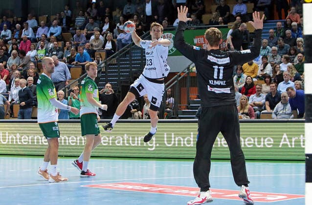 17.10.2019, xovx, Handball HBL, HSG Wetzlar - THW Kiel emspor, v.l. Joao Ferraz (HSG Wetzlar), Kristian Bjoernsen (HSG Wetzlar), Rune Dahmke (THW Kiel), Till Klimpke (HSG Wetzlar), Aktion . (DFL DFB REGULATIONS PROHIBIT ANY USE OF PHOTOGRAPHS as IMAGE SEQUENCES and or QUASI-VIDEO) Wetzlar