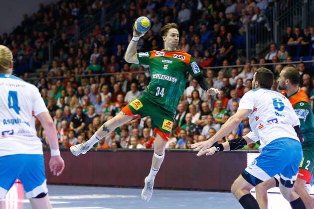 17.10.2019, xtgx, Handball Liqui Moly HBL, SC Magdeburg - TVB Stuttgart emspor, v.l. Michael Damgaard (Magdeburg, 34) wirft Tor, Torschütze, erzielt Tor, Treffer, scores the goal GETEC Arena