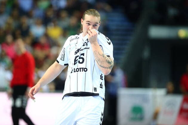 Lukas Nilsson (Kiel) schaut nachdenklich HSG Wetzlar vs THW Kiel, Handball, 1. Bundesliga, 17.10.2019 HSG Wetzlar vs THW Kiel, Handball, 1. Bundesliga, 17.10.2019 Wetzlar Copyright: xEIBNER RenexWeissx EP_RWS