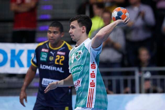 17.10.2019, TUI Arena, Hannover, Ligaspiel, 1. Bundesliga, TSV Hannover-Burgdorf vs Rhein-Neckar Loewen, im Bild Ivan Martinovic (5, Han.-Burgdorf) am Ball TSV Hannover-Burgdorf vs Rhein-Neckar Loewen