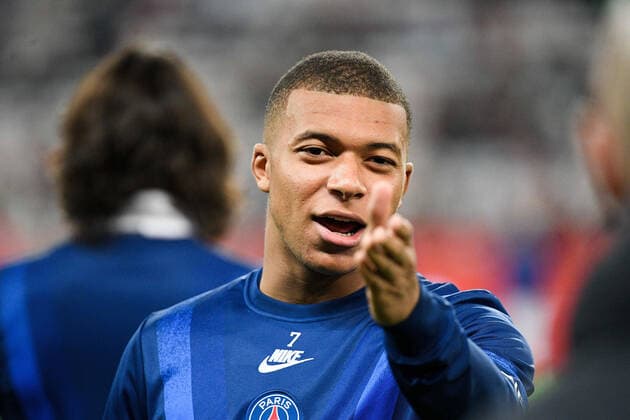 ECHAUFFEMENT - 07 KYLIAN MBAPPE (PSG) FOOTBALL : Nice vs Paris SG - Ligue 1 Conforama - 18 10 2019 FEP Panoramic 