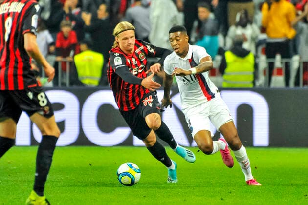Kasper Dolberg (OGC Nice) - Presnel Kimpembe (PSG) FOOTBALL : OGC nice vs PSG - Ligue 1 conforama - Nice - 18 10 2019 NorbertScanella PanoramiC 