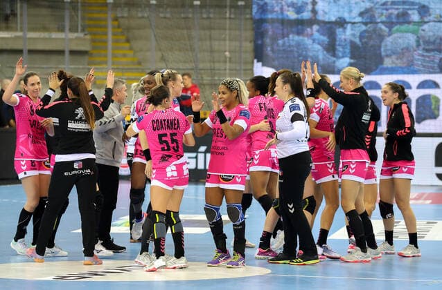 19.10.2019, Deutschland, Bietigheim, Handball Champions League Frauen, Saison 2019 2020, SG BBM Bietigheim vs. Brest Bretagne: Jubel Brest