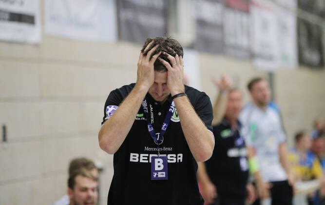 2.HBL HSG Konstanz - TV Emsdetten 29:30.Daniel Kubes (Trainer TVE). 2.HBL HSG Konstanz - TV Emsdetten, 19.10.2019 Konstanz Copyright: xEIBNER PeterxPisax EP_EER