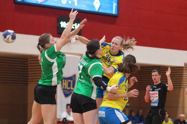 Handball, 2. HBF, HC Leipzig vs. Werder Bremen, 20.10.19 Handball, 2. Bundesliga Frauen, HBF, Saison 2019 2020, 6. Spieltag: HC Leipzig vs. SV Werder Bremen am 20.10.19 in der Sporthalle Bruederstrasse Leipzig. Im Bild: Jaqueline HUMMEL ( 35, HC Leipzig) wirft Copyright: xBEAUTIFULxSPORTS JanxKaeferx