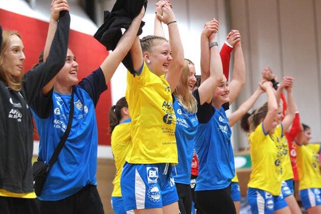 Handball, 2. HBF, HC Leipzig vs. Werder Bremen, 20.10.19 Handball, 2. Bundesliga Frauen, HBF, Saison 2019 2020, 6. Spieltag: HC Leipzig vs. SV Werder Bremen am 20.10.19 in der Sporthalle Bruederstrasse Leipzig. Im Bild: Pauline UHLMANN (2, HC Leipzig gelbes Trikot), Jubel, Sieg, Freude Copyright: xBEAUTIFULxSPORTS JanxKaeferx