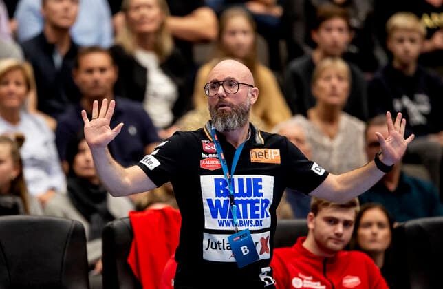 Aalborg Handbold moeder SG Flensburg-Handewitt i en Champions League herrehaandboldkamp spillet i Jutlander Bank Arena, Aalborg, soendag den 20. oktober 2019. Slut 31-28 Aalborg Cheftraener Stefan Madsen. , Aalborg Copyright: FotografxRenéxSchütze RenéxSchützex COP107 spdk20191020-193109-L