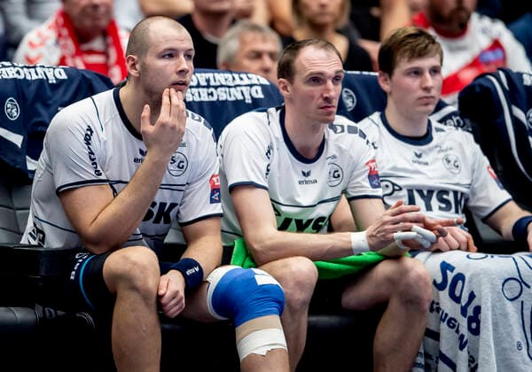 Aalborg Handbold moeder SG Flensburg-Handewitt i en Champions League herrehaandboldkamp spillet i Jutlander Bank Arena, Aalborg, soendag den 20. oktober 2019. Slut 31-28 Simon Hald Jensen (5) med mulig knaeskade, ikke godt for Danmark. , Aalborg Copyright: FotografxRenéxSchütze RenéxSchützex COP107 spdk20191020-193225-L