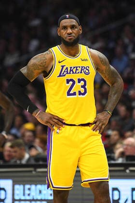 LOS ANGELES, CA - OCTOBER 22: Los Angeles Lakers Guard LeBron James (23) looks on during a NBA, Basketball Herren, USA game between the Los Angeles Lakers and the Los Angeles Clippers on October 22, 2019 at STAPLES Center in Los Angeles, CA. (Photo by Brian Rothmuller Icon Sportswire) NBA: OCT 22 Lakers at Clippers Icon191022060