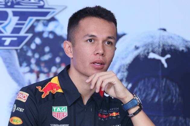 October 23, 2019: EUM20191023DEP18.JPG.CIUDAD DE MEXICO. MotoringAutomovilismo-Alexander Albon.- 23 de octubre de 2019. Alexander Albon, piloto de la Formula 1, ofrecio conferencia de prensa y participo en un reto de pits. Foto: Agencia EL UNIVERSALCarlos MejiaEELG Latin News: October 23, 2019 Copyright: xElxUniversalx