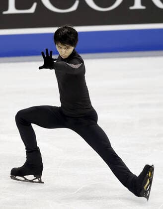 Figure skating, Eiskunstlauf Skate Canada International Japan s Yuzuru Hanyu takes part in official training in Kelowna, Canada, on Oct. 24, 2019, for the Skate Canada International figure skating competition starting the following day. 