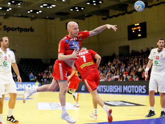 HANDBALL - AUT vs SRB, friendly match GRAZ,AUSTRIA,25.OCT.19 - HANDBALL - OEHB international match, Länderspiel, Nationalmannschaft Austria vs Serbia, test match. Image shows Robert Weber (AUT). GEPAxpictures xDavidxRodriguez