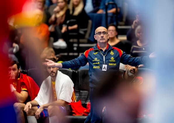 Cheftraener Jordi Ribera Romas of Spain during the men s Handball Golden League Match between France and Spain at Gigantium Arena, Aalborg, Denmark, Saturday Oct. 26, 2019. Frankrig vinder efter straffekast. , Aalborg Copyright: FotografxRenéxSchütze RenéxSchützex cop104 spdk20191026-155219-L