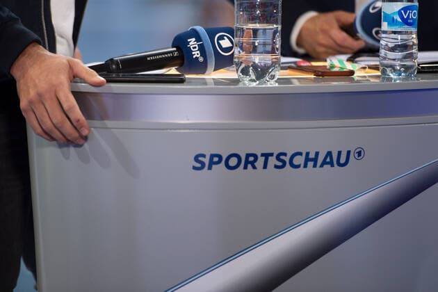 Hannover, Deutschland 26.10.2019: Tag des Handballs 2019 - Länderspiel - Deutschland vs. Kroatien Emblem Sportschau, ARD Hannover Niedersachsen Deutschland TUI Arena