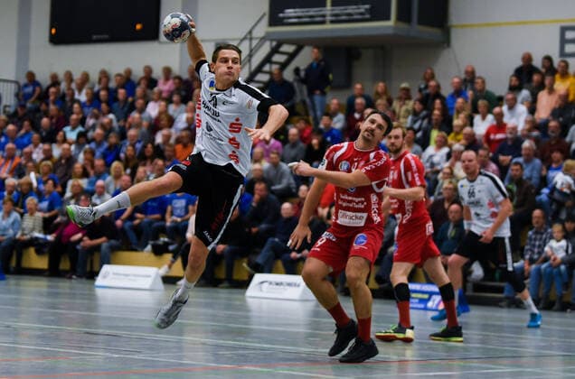 27.10.2019, xpsx, Handball 3.Liga, HSG Hanau - GSV Eintracht Baunatal v.l. Marius Brüggemann (Hanau) Hanau Hessen Deutschland (DEU)