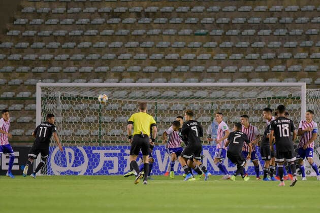 Sub 17 Paraguay e Mexico BRASÍLIA, DF - 28.10.2019: SUB 17 PARAGUAY E MEXICO - During Paraguay and Mexico. Match valid for the FIFA U17, U 17 World Cup group stage. Bezerrão Stadium in Gama. Brasilia DF. (Photo: Reinaldo Reginato Fotoarena) x1821317x  ReinaldoxReginato