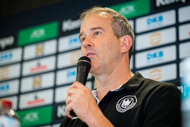 Stuttgart, Deutschland 29. Oktober 2019: DHB Frauen - Pressekonferenz WM Japan Trainer Henk Groener (Deutschland) Stuttgart Scharrena Baden-Württemberg Deutschland